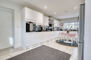 Kitchen- click for photo gallery